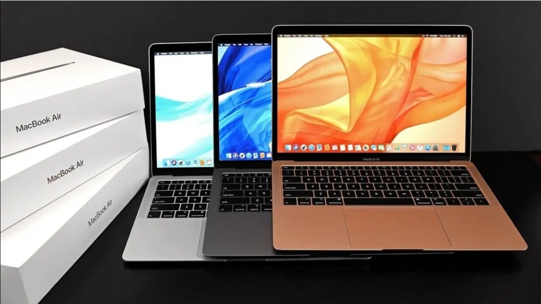  آبل تطور MacBook Air جديد مع شحن MagSafe  P_1850kg0q11